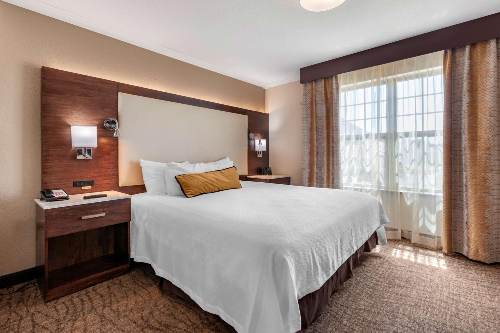 Best Western Premier Bridgewood Hotel Resort Neenah Eksteriør bilde